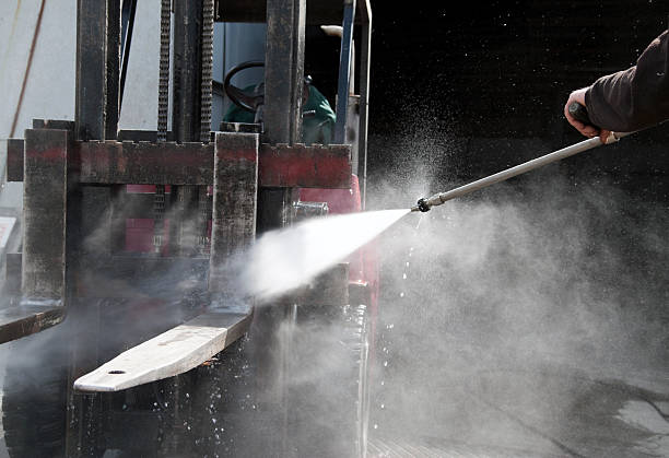 Best Pre-Holiday Cleaning  in Lewiston, CA